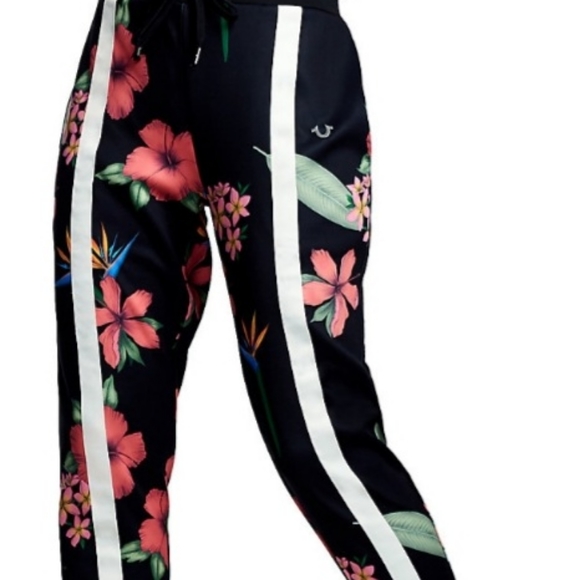 True Religion Multi Floral Jogger Set - Picture 2 of 7